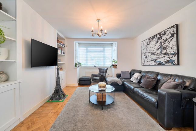 13, Brooklyn Way, West Drayton photo 2