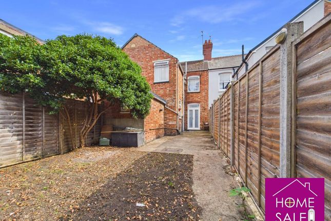 8, Windmill Road Rushden, Northamptonshire photo 2