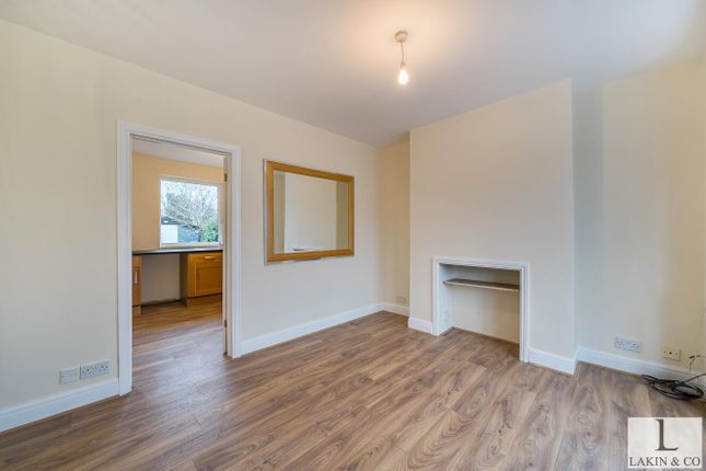 138, Glebe Avenue, Ickenham photo 4