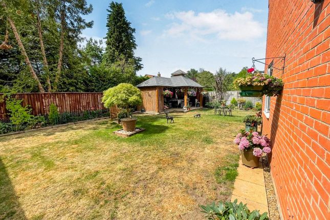 74, Brandon Road, Thetford photo 3