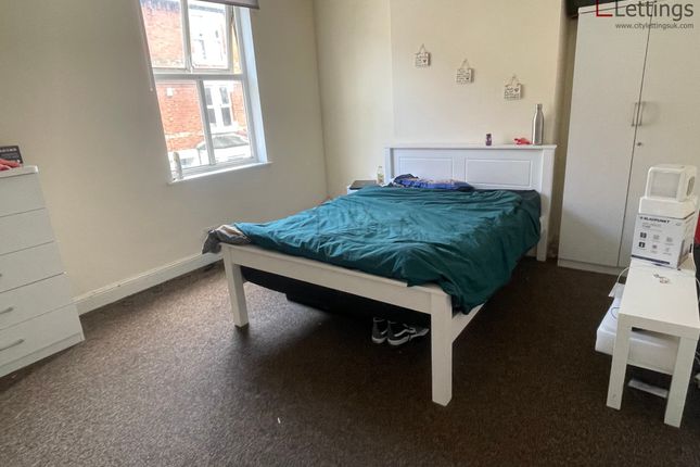 Terraced house to rent in Myrtle Avenue, Nottingham