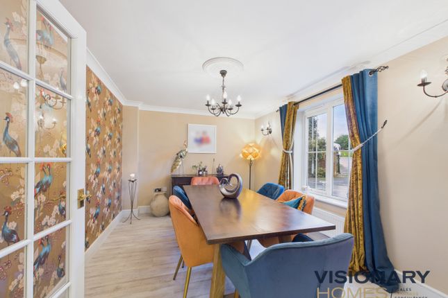 20, Middleton Close, Burntwood photo 2