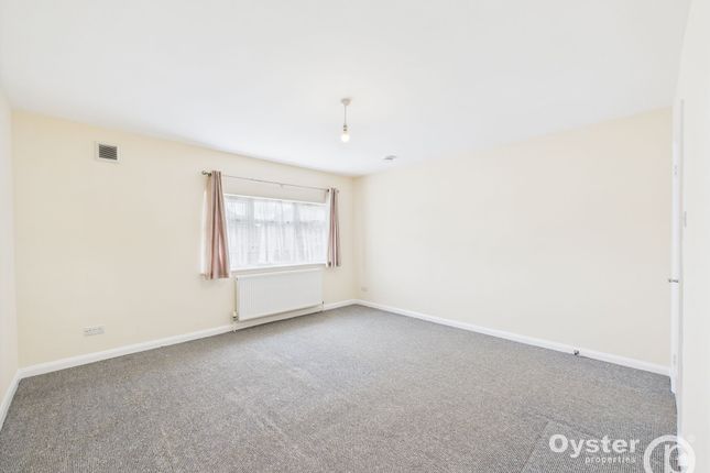 115b Eton Avenue, Wembley photo 3
