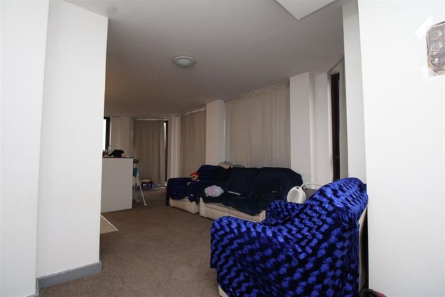 Flat 47, 57, Priestgate, Peterborough photo 5