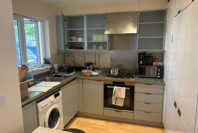 93, Elvedon Road, London photo 2