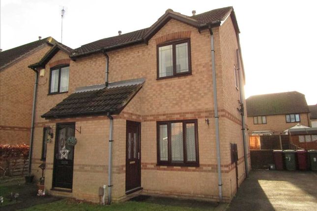Thumbnail Town house to rent in Ashberry Drive, Scunthorpe