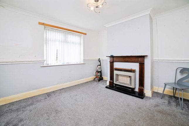 25, St. Ursulas Road, South Yorkshire photo 2