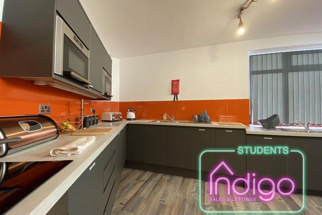 Room 2, 4-6, Hanover Street, Newcastle photo 5