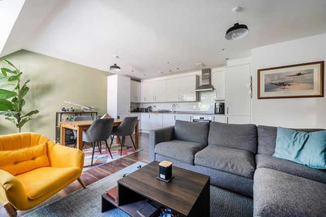 Flat 17, Redlands House,, Arnett Avenue, Wokingham photo 2