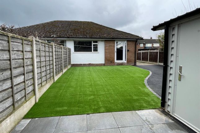 Semi-detached bungalow to rent in Thornhill Drive, Walton
