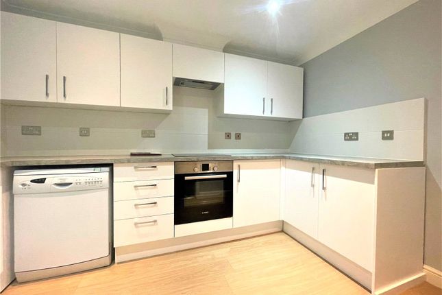 Flat 18,, Surrey Cloisters, Godalming photo 2