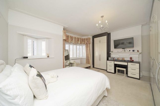 Terraced house for sale in Mantilla Road, London
