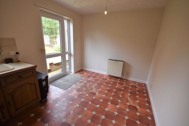 The Cottage, Lower Street, Cleobury Mortimer photo 3