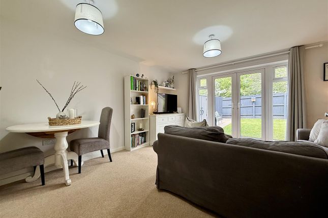 28a, Raynesford Close, Loughborough photo 2