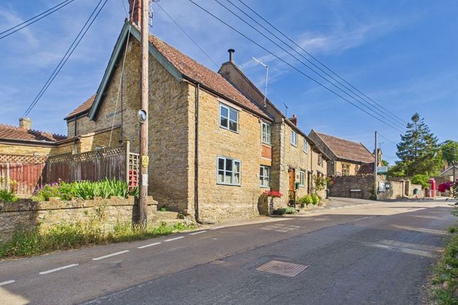 2-bed house on Wills Cottage, North Street, Crewkerne, £300,000
