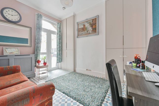 Terraced house for sale in Ivydale Road, Nunhead, London