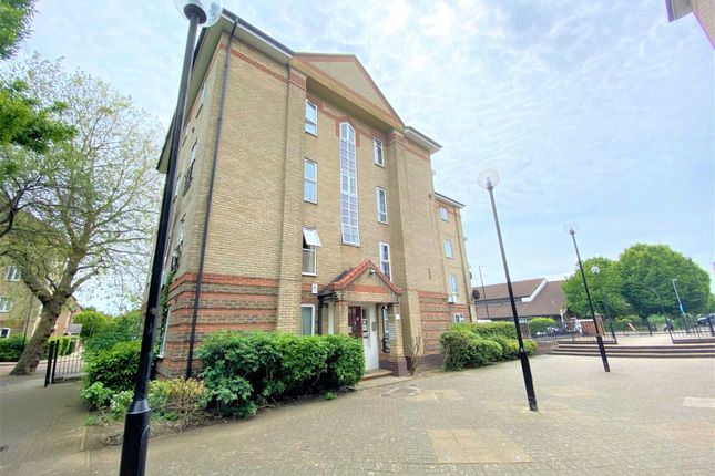 Thumbnail Flat for sale in Tollgate Road, Beckton
