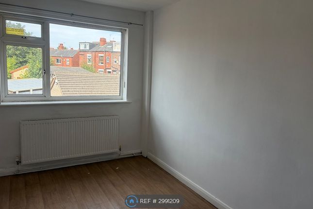 Temple Court, Leeds photo 4