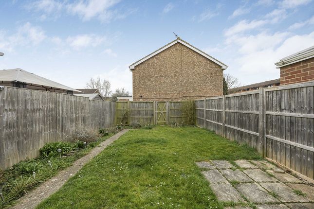 14, Woodgate Close, Wantage photo 3