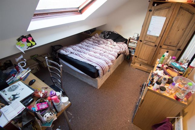 Ash View, Leeds photo 5