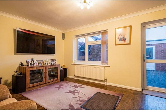 Property for sale in Braunston Drive, Hayes