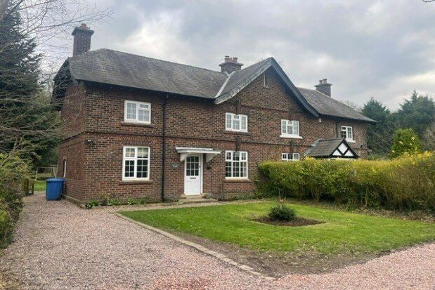 Cottage to rent in Dairy Farm Cottage, Warrington