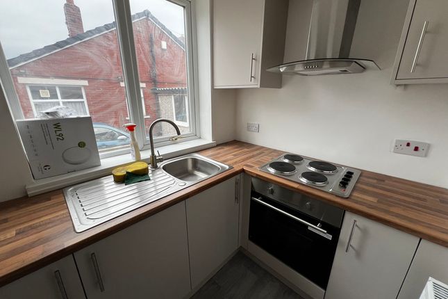 3, Seagrave Road, Huddersfield photo 4