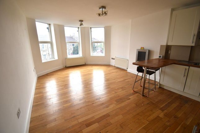 Flat to rent in Chesterfield Road, St Andrews, Bristol