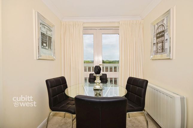 20, Caen Stone Court, Arundel photo 4