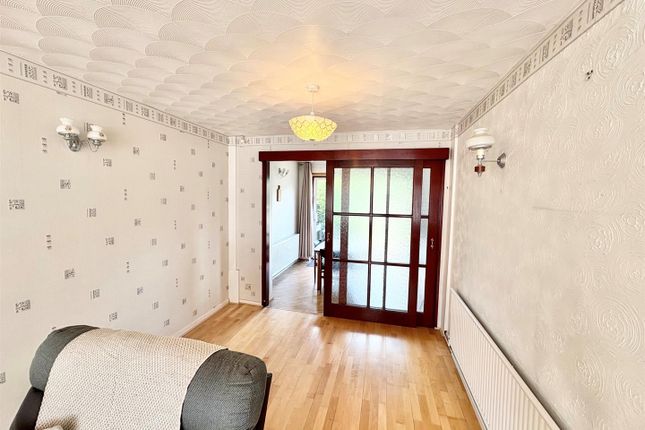 37, Milldale Road, Leigh photo 3