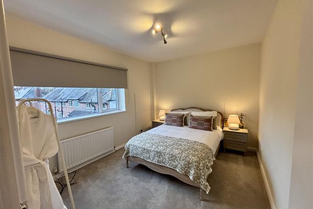 Apartment A, 128 Manchester Road, Wilmslow photo 4