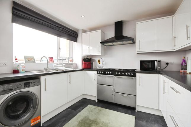 100, Noakes Avenue, Chelmsford photo 4