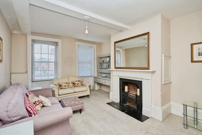 15, Lugley Street, Isle of Wight photo 3