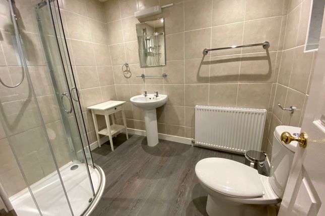 Flat 8, Upcott House, OKEHAMPTON photo 3
