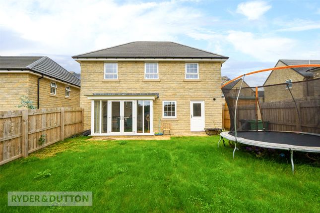 18, Bowland Close, Holmfirth photo 2