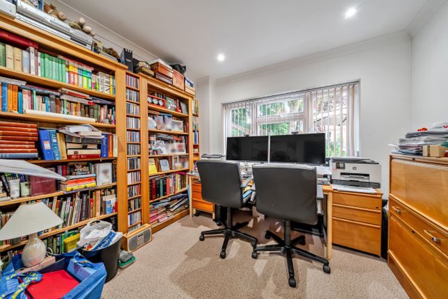 1, Elmstead Glade, Chislehurst photo 4
