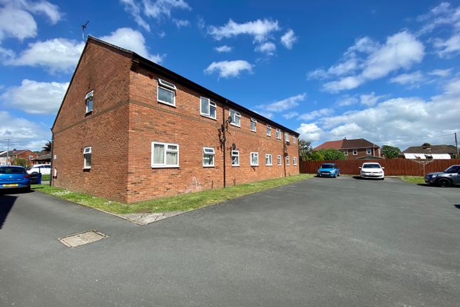 Thumbnail Flat for sale in Hopes Close, Lydney, Gloucestershire