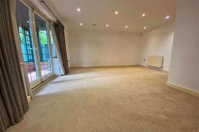 Flat for sale in Knutsford Road, Wilmslow