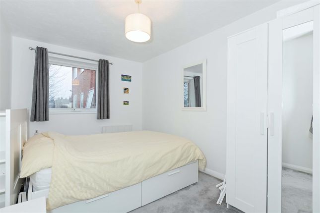 Flat for sale in Northcourt Road, Broadwater, Worthing