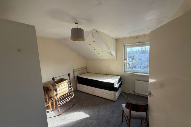 87, Spruce Road, Glasgow photo 5