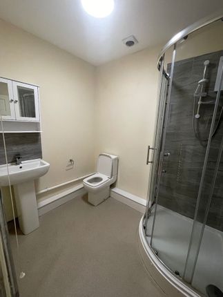 Flat 1, 103A Roundhay Road, Leeds photo 5