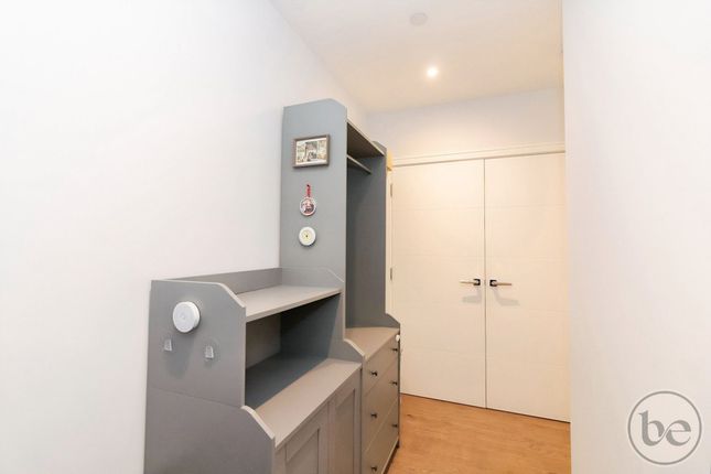 Flat 8, 16 Fairhaven Drive, Reading photo 3