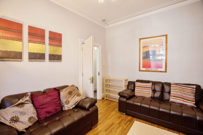 12, Harberson Road, London photo 3