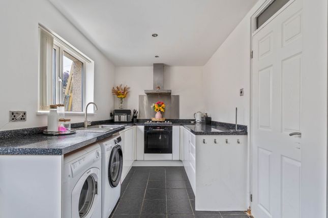 14 Cornbrook Road, Newport photo 2