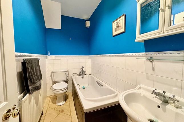 Flat for sale in Manor Road, Bexley