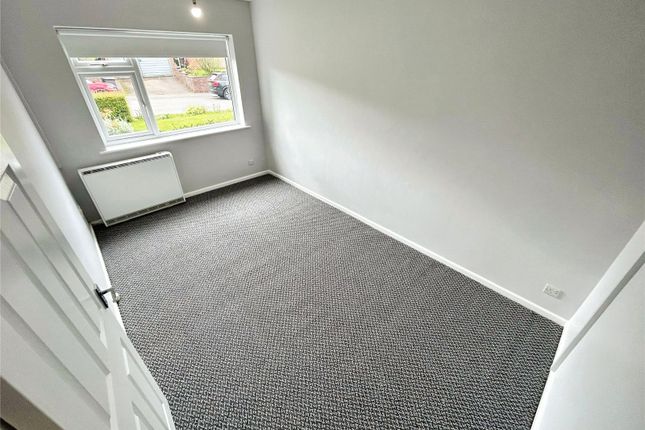 Flat to rent in Vicarage Road, Mickleover, Derby, Derbyshire