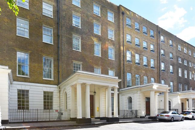 Flat for sale in Connaught Place, London