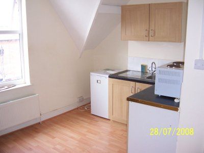 Thumbnail Flat to rent in South Rd, West Midlands