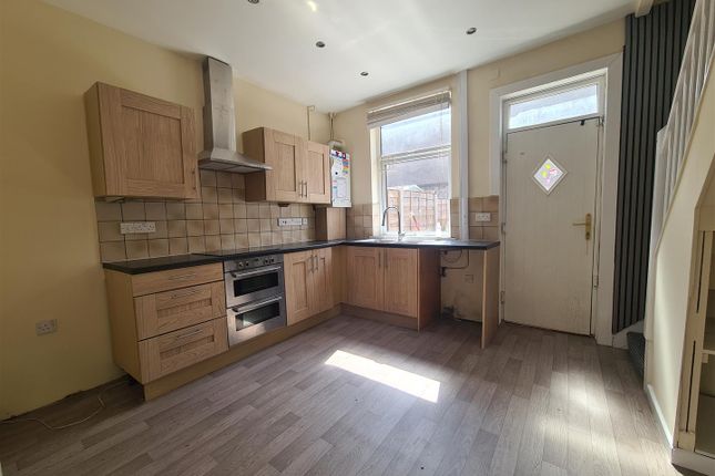 12, Sherwood Street, Rochdale photo 2