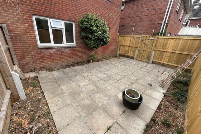 4 Victoria Court, Mount Pleasant Road, Newport photo 3